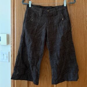 Women’s Culotte/Bermuda Tweed Shorts